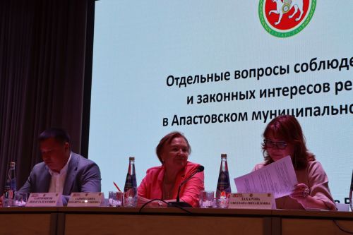 Республика вәкилләре Апас аграр көллиятендә эшлекле очрашу үткәрде
