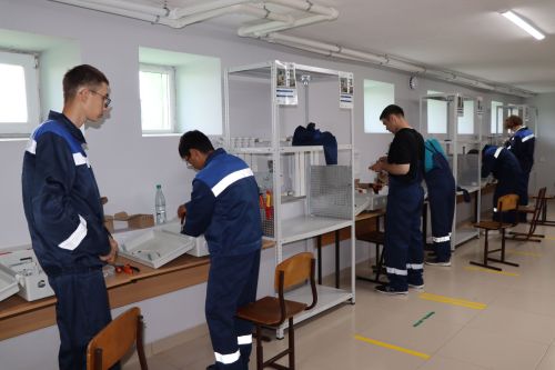 Республика вәкилләре Апас аграр көллиятендә эшлекле очрашу үткәрде