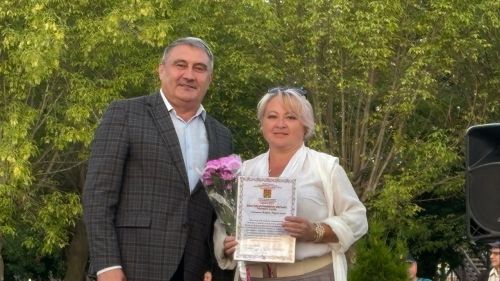 Апасның Үзәк ял паркында кичке концертлар дәвам итә