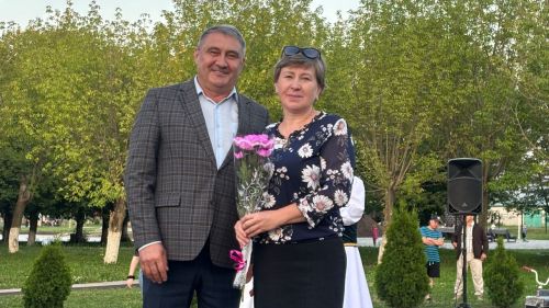 Апасның Үзәк ял паркында кичке концертлар дәвам итә