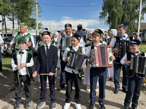 Шәмәк авылында «Гармун моңы - йөрәк җыры» фестивале һәм «Авыл көне» узды