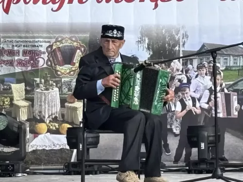 Шәмәк авылында «Гармун моңы - йөрәк җыры» фестивале һәм «Авыл көне» узды