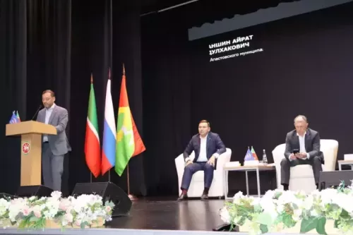 Апас районында “Бердәм Россия” җирле бүлекчәсенең “Нәтиҗәгә эшлибез” хисап-программа форумы узды
