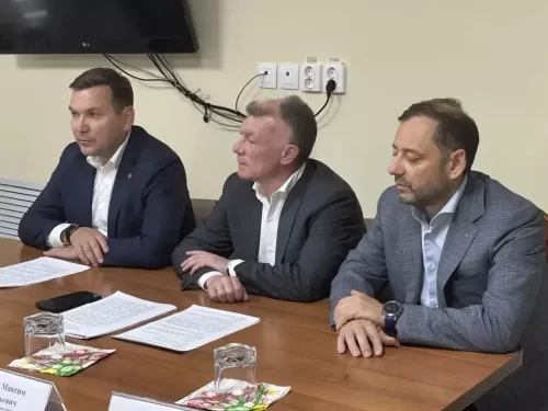 Максим Топилин район үзәк хастаханәсе коллективы белән очрашты