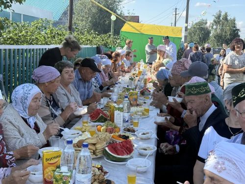 Дәвештә Кадыйр урамы бәйрәме узды