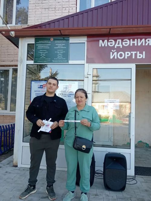 Әлмәндәрдә сайлаучыларны тәмле чәйләр белән каршы алалар