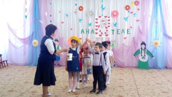 Свияжныйда  “Мин татарча эшлим һәм сөйләшәм” бәйгесе үтте