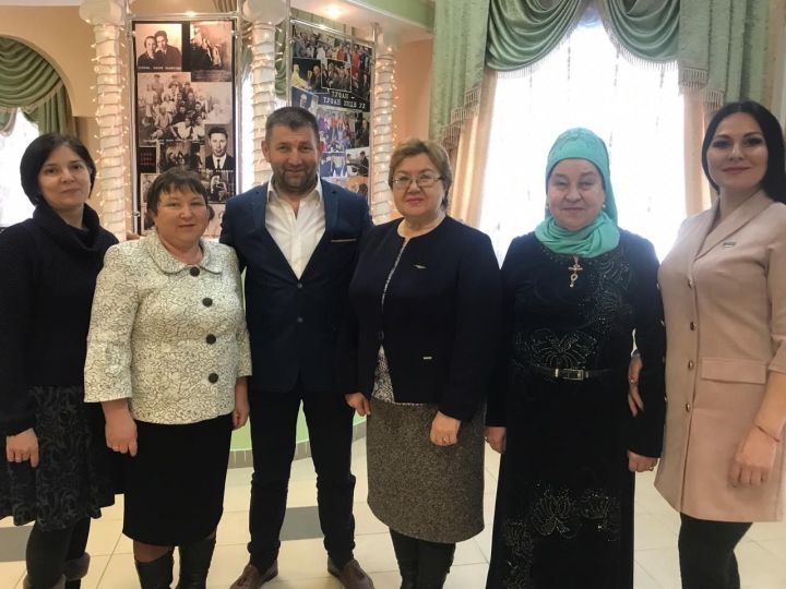 Апаслылар Бөтендөнья татар конгрессының күчмә утырышында катнаштылар