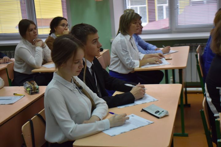Апаста “Татарча диктант” яз акциясенә 600 дән артык кеше кушылды&nbsp;