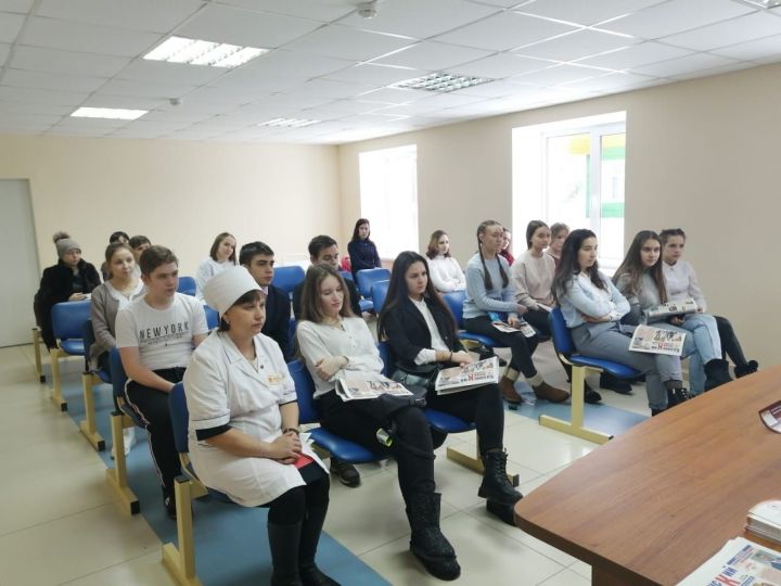 Апаста “Ак халатлы фәрештәләр” фестивале узды