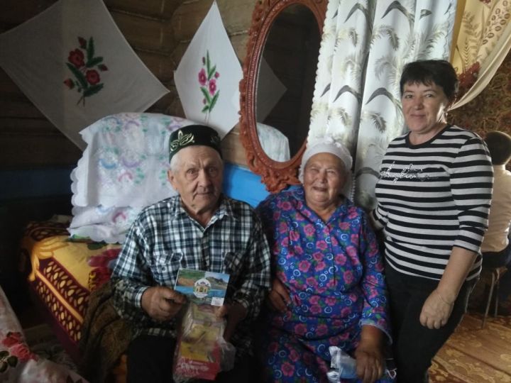 80 яшьлеген каршылаган аксакал шатланып тавыш бирде