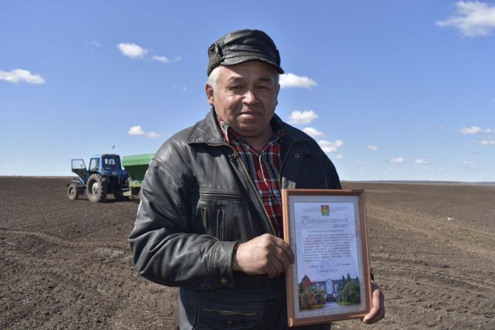 Ильдар Багавиев в сельском хозяйстве с 1978 года