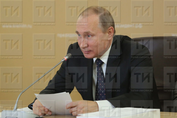 Путин удостоил госнаград двоих жителей Татарстана