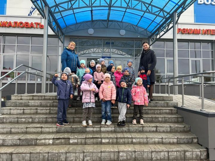 Апас “Салават күпере” бакчасы балалары “Алтын алка” Боз сараенда кунакта