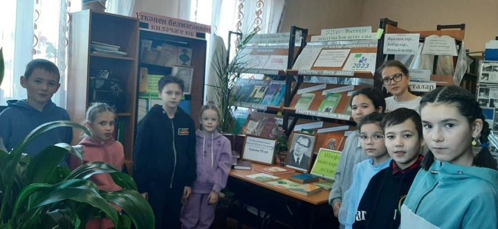 Морзаларда яшь буын Шәүкәт Галиев шигырьләрен өйрәнә