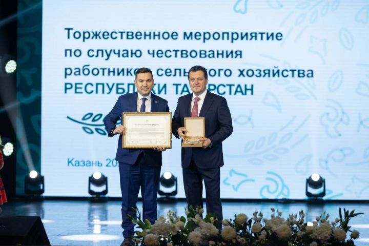 Апастовский район удостоен Благодарственного письма за большой вклад в организацию сабантуев и ярмарок