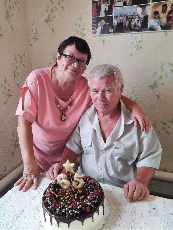 Рифат и Ануза Курмашевы из села Верхние Индырчи в августе отметят 40-летие супружеской жизни – свою рубиновую свадьбу