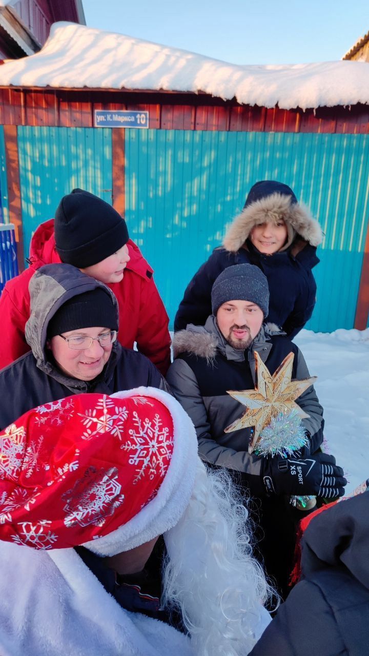 Время пения рождественских колядок!