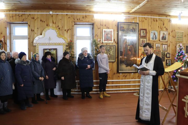 Жители Апастовского района отметили Рождество Христово