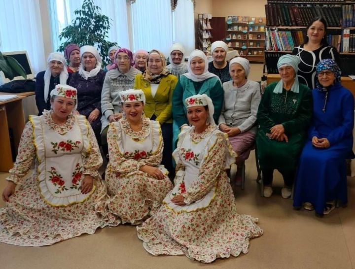 Урта Балтай китапханәсендә өлкәннәр кунак булды