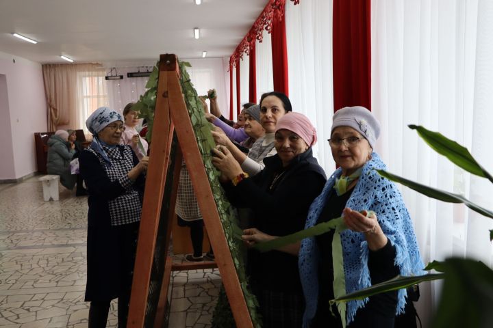 Каратун җирлегендә халык җыены булып узды