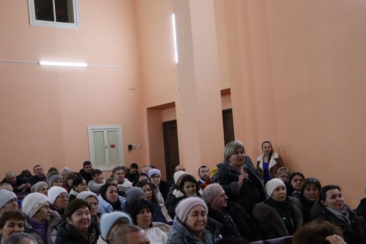 Каратун җирлегендә халык җыены булып узды