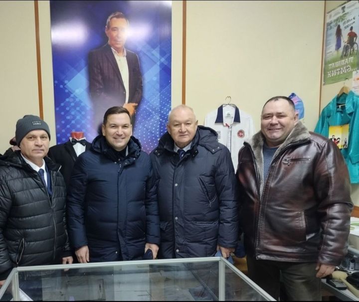 Әмир Камалиев музее зур кунаклар кабул итте