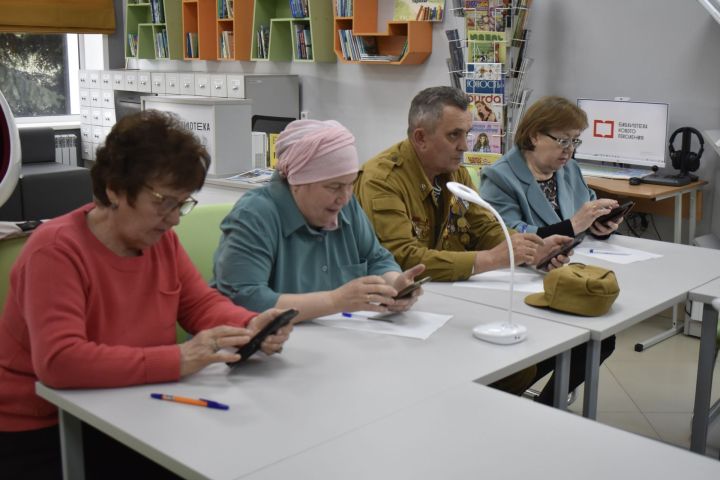 Апаста “Җиңү диктанты” яздылар