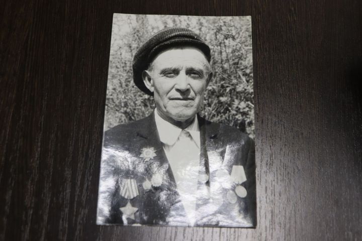 Слава героев вечна