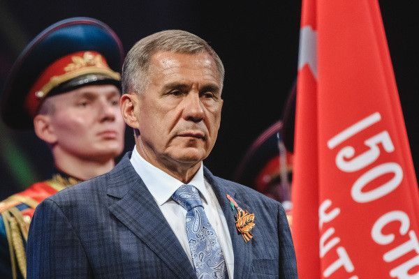 Татарстан Республикасы Рәисе Р.Н. Миңнехановның Бөек Ватан сугышында Җиңүнең 80 еллыгы уңаеннан МӨРӘҖӘГАТЕ