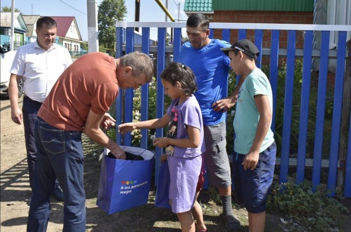 «Мәктәпкә җыенырга ярдәм ит» акциясе Татарстанда яшәүче 40 меңгә якын балага ярдәм итәчәк