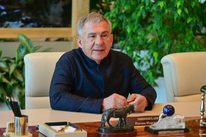 На Рустама Минниханова теперь можно подписаться и в Max