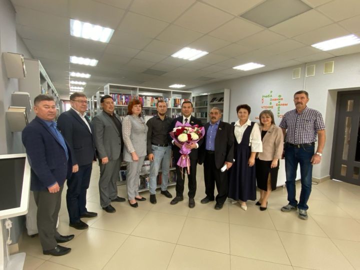 Апас шәһәр җирлеге Советының бишенче чакырылыш беренче утырышы узды