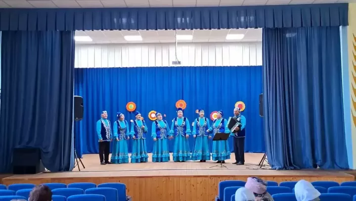 Өлкәннәргә рәхмәт һәм ихтирам: Олы Бакырчы мәдәният йортында бәйрәм чарасы