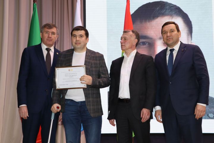 Алмаз Нуриев: «Шәһәрдә туып-үссәм дә, авылны бик яратам»