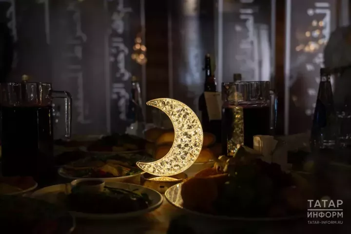 “Ифтар белән сәхәр арасында 1,5 литр җылы су эчегез”