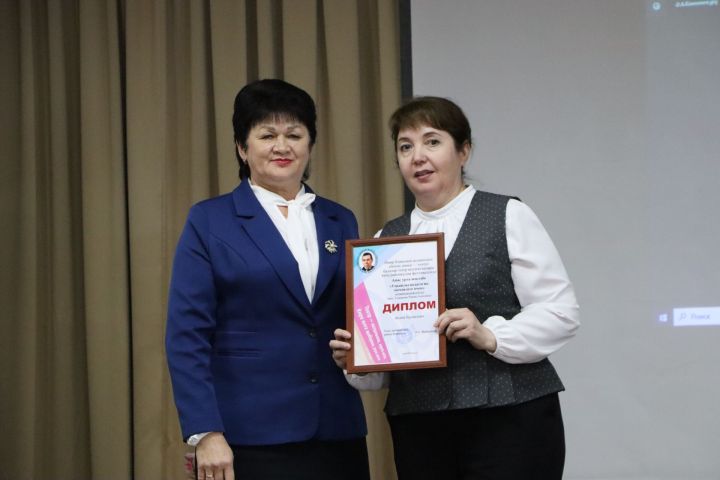 Апаста Әмир Камалиев исемендәге театр коллективлары фестивале дүртенче ел узды