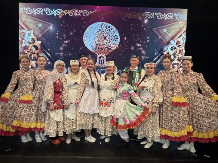 Насыйховлар гаиләсе “Тарихта без эзлебез” бәйгесендә район данын яклады