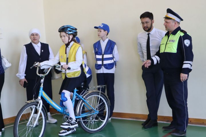 Апаста “Куркынычсыз тәгәрмәч” бәйгесе бара