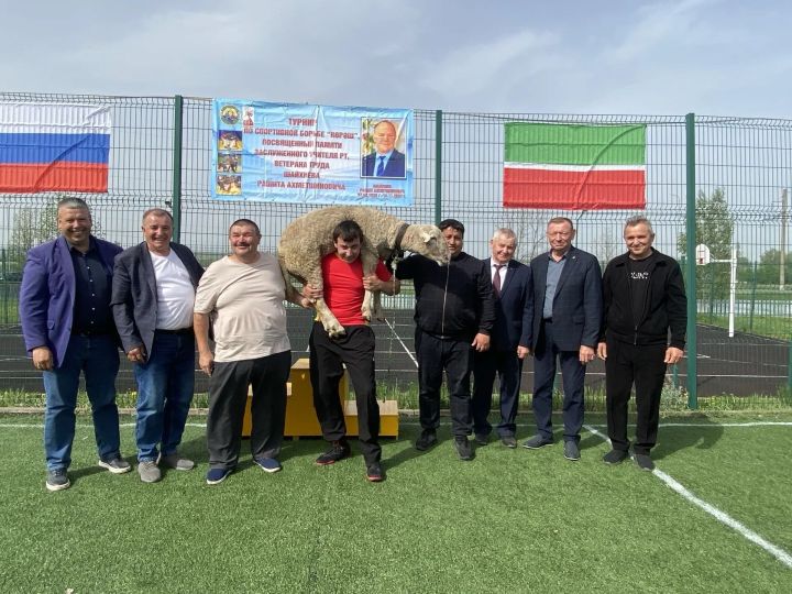 Рәшит Шәйхиев истәлегенә узган көрәш ярышларының баш батыры билгеле булды