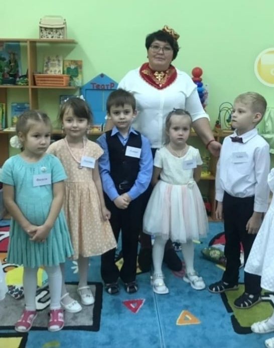“Күңел җылымны балаларга бирәм”