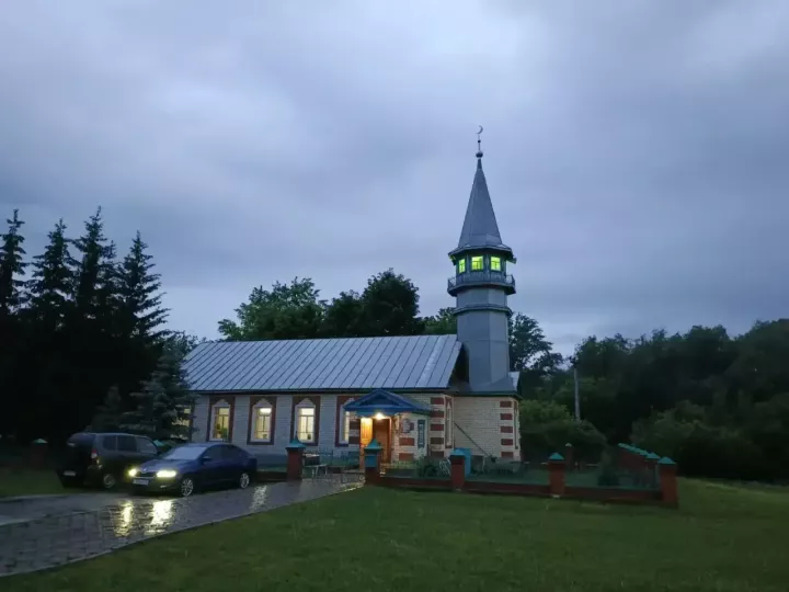 Иске Йомралыда Корбан гаете уңаеннан бәйрәм намазы узды