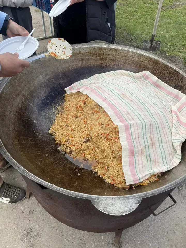 Апасның яшь хоккейчылары көчле уен күрсәтте