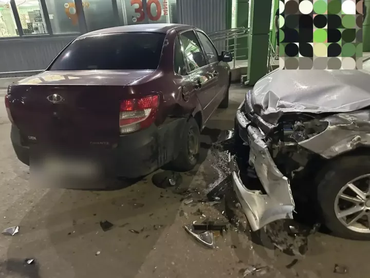 Апаста 3 машина катнашында авария булган