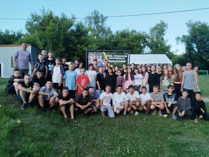 В «Юном десантнике» прошла встреча с ветераном СВО Ранисом Тимергалиевым