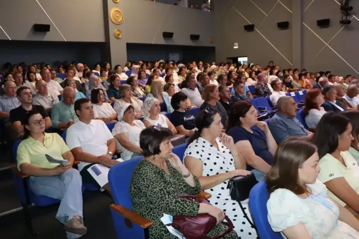 Апас районында “Бердәм Россия” җирле бүлекчәсенең “Нәтиҗәгә эшлибез” хисап-программа форумы узды
