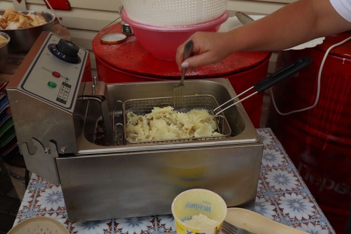 Секрет татарского лакомства: как в лагере жарили «птичьи язычки»