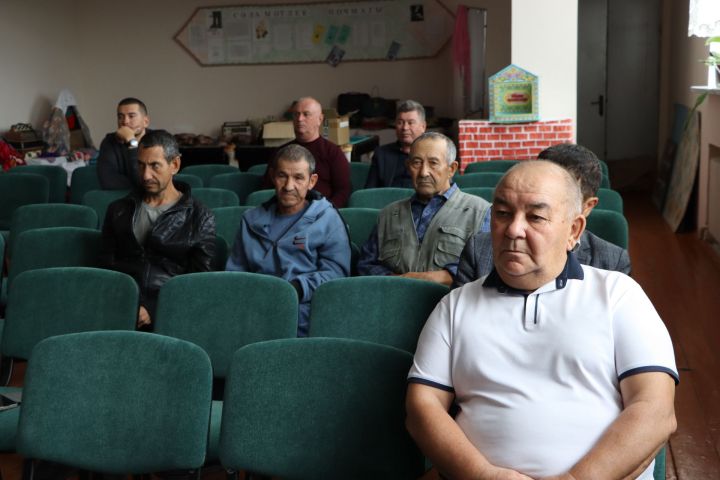 Районда халык җыеннары уза